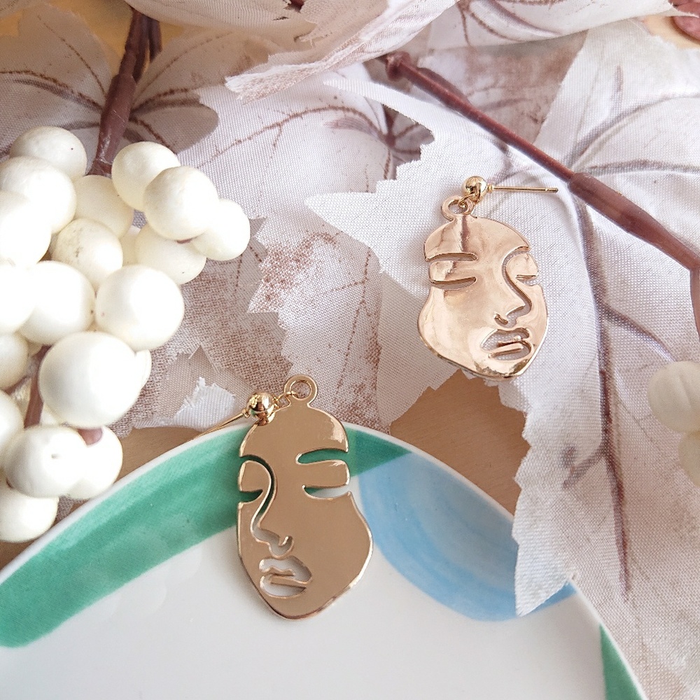 Girl Face Drop Earring - Picture 2 of 7